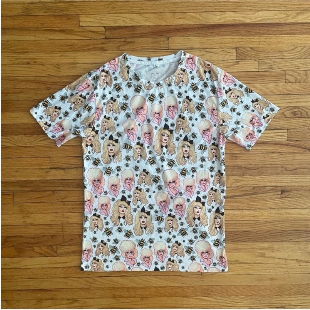Drag Queen Merch Trixie & Katya Bees T-Shirt - Picture 2 of 7
